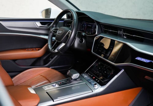 Audi A7 2020 used 8000km ទឹកថ្នាំហ្សុីនម៉ាជុំ💯