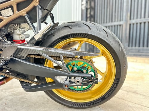 BMW S1000R