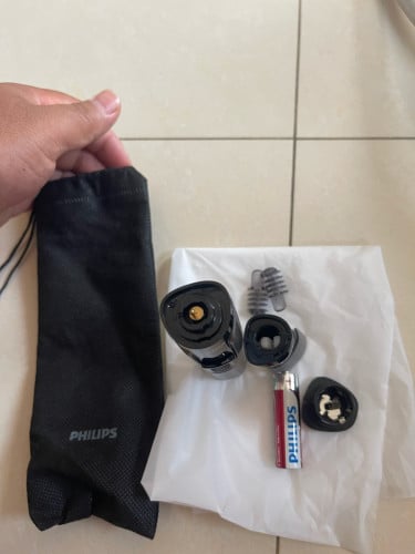 Brand New Phillips Nose, eyebrows and ear trimmer 3000