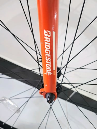 Bridgestone ជជុះជប៉ុនមិនទាន់ប្រើស្រុកខ្មែរតួអាលុយ