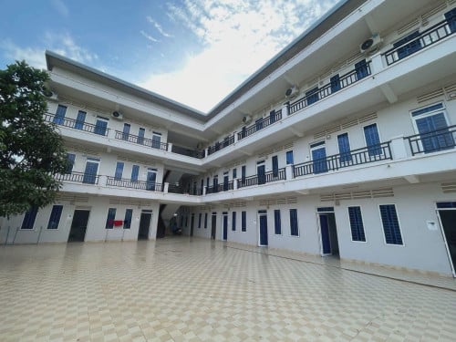 Building For Rent