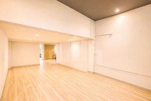 Building for Rent in Daun Penh Area