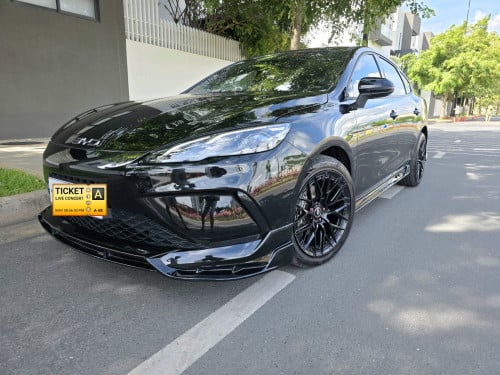 BYD Seal 05 Black Edition