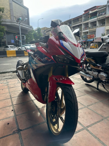 CBR250RR