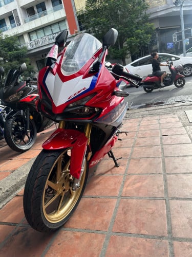 CBR250RR