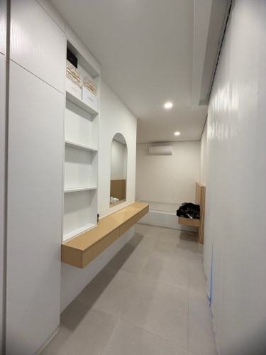 Condo លក់បន្ទាន់ មានដេគ័រស្រាប់ទិញភ្លាមចូលនៅភ្លាម