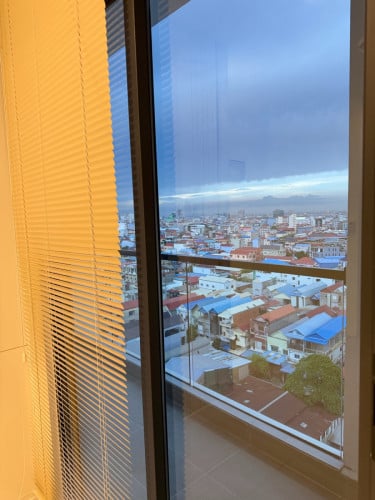 Condo លក់បន្ទាន់ មានដេគ័រស្រាប់ទិញភ្លាមចូលនៅភ្លាម