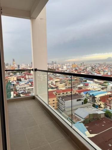 Condo លក់បន្ទាន់ មានដេគ័រស្រាប់ទិញភ្លាមចូលនៅភ្លាម