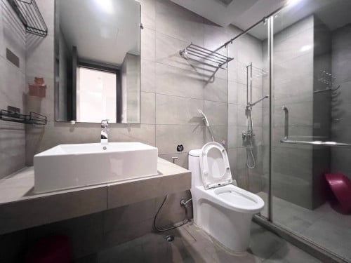 Condo Urban Village for rent in 60m