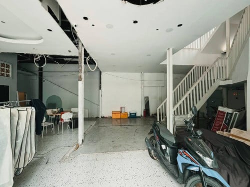 Corner Shop For Rent In Beung Prolit 7Makara Good For Cafe Salon Resturant