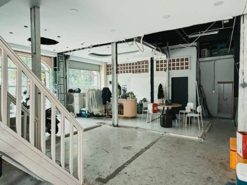 Corner Shop For Rent In Beung Prolit 7Makara Good For Cafe Salon Resturant