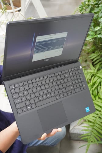 Dell Pro 15 Essential PV15250