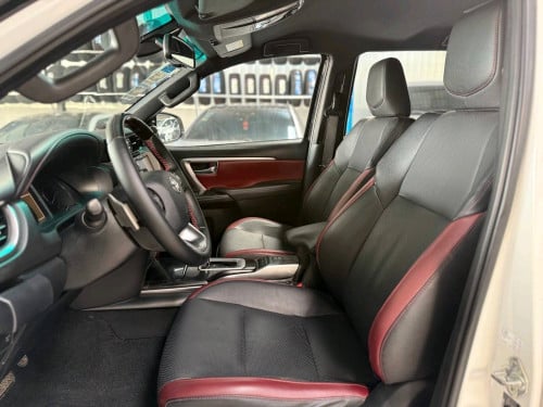 Fortuner Legender 2023 ឡានស្អាត់ផ្លាកលេខល្អថ្លៃ