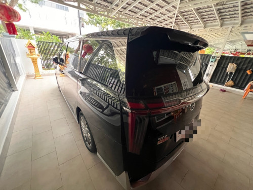 GAC GN8 2025 ឡានក្រុមហ៊ុន
