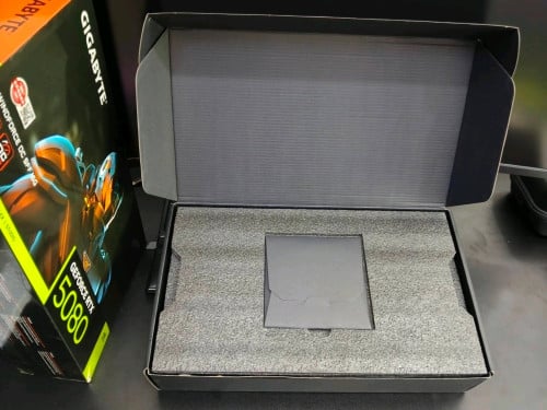 GIGABYTE GEFORCE RTX 5080 Windforce OC SFF 16G