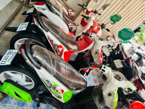 HONDA BEAT 022 ក្រុមហ៊ុន ម៉ាស៊ីនតាន់ហាប់នែនស្ងាត់ស្អាតជិះស្រួលស្ទុះខ្លាំងមិនលាន់មិនហុយមានពន្ធកាតគ្រឺ