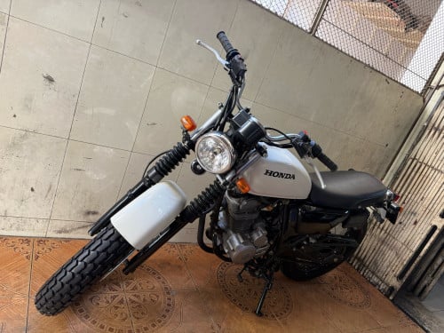 Honda CB223