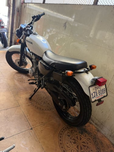 Honda CB223