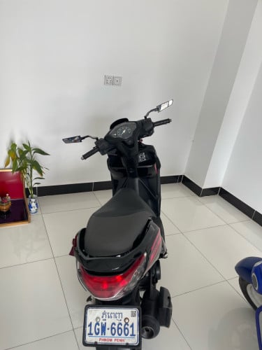 Honda moove 2018 ម៉ូតូស្អាតមានពន្ធកាតគ្រី