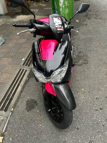 Honda moove year 2015 មានពន្ធ
