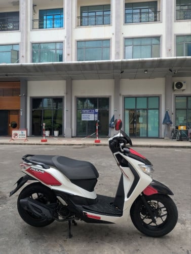 Honda moove year 2015 មានពន្ធ
