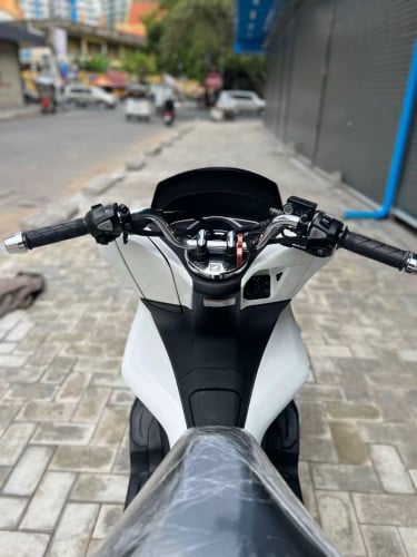 Honda PCX 020 ក្រដាស់ពន្ធ