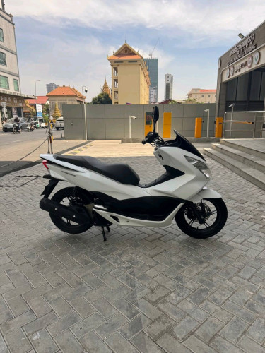 Honda pcx Japan 125cc 2016
