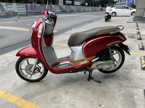 Honda scoopy 2013