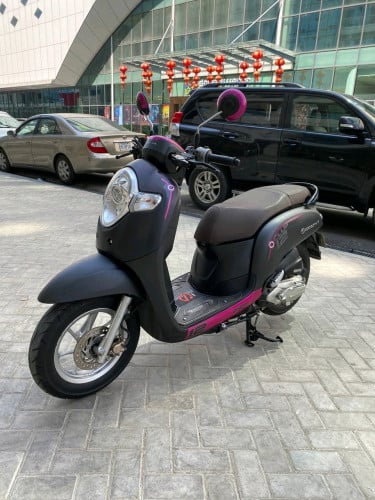 Honda scoopy 2020