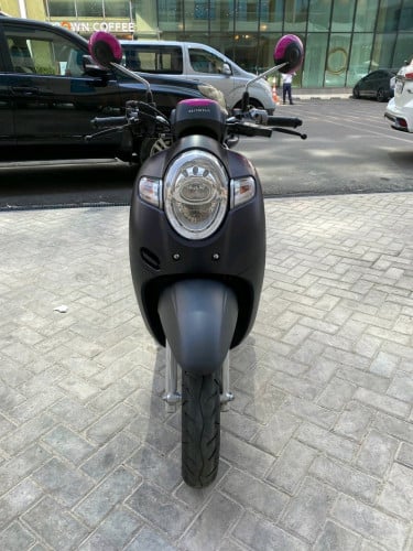 Honda scoopy 2020