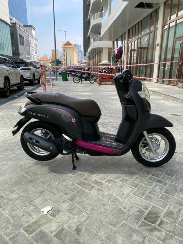 Honda scoopy 2020