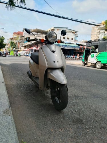 Honda today 350$