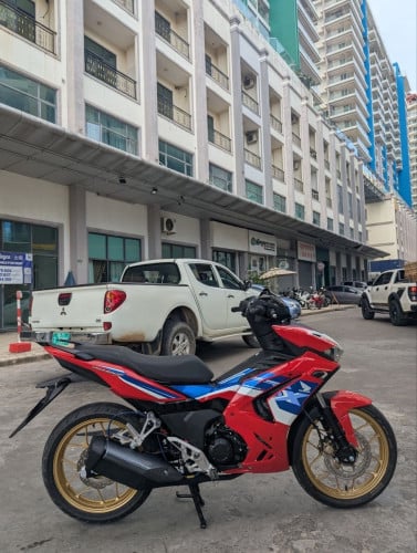 Honda winnerX 150cc year 2022 មានពន្ធ