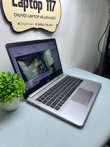 HP 240 G8