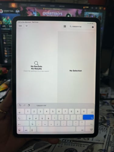 I pad pro 11 (2018) / 256g / មានស្កេន / sim+ wifi / តួរស្ទេីរដូចរូប លក់តំលៃក្រោមទីផ្សារ 265$ ដាច់
