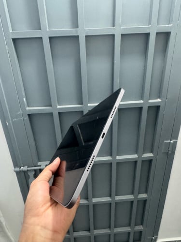 iPad Pro M2 អីវ៉ាន់ស្អាតដោយសារត្រូវការលុយបងៗអាចទាក់ទងបាន