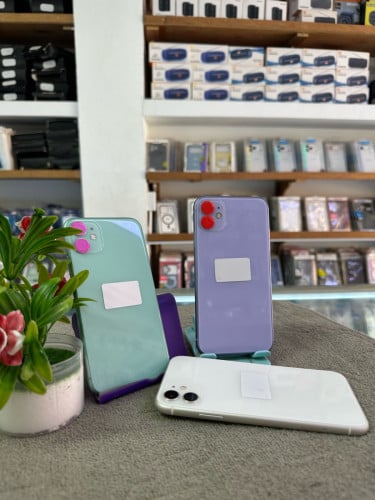 iPhone 11