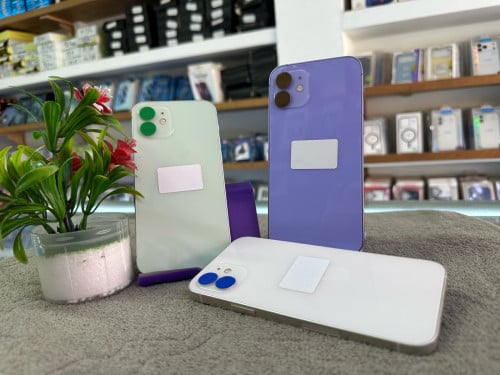 iPhone 12