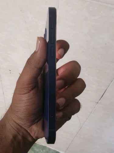 Iphone 12 64 GB LLA