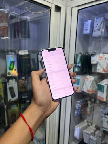 iPhone 13 ពណ៌ផ្កាឈូក 🍏 128GB LLA Battery 93% 🔋 តួស្អាត 99% សំណុំហ្សីន