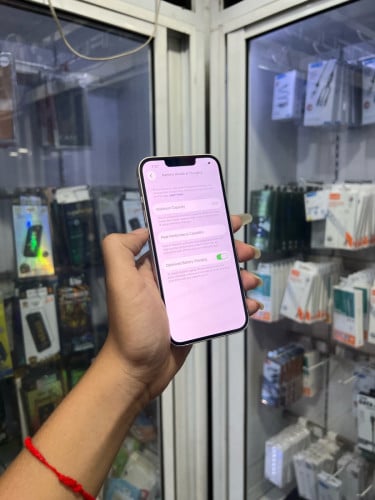 iPhone 13 ពណ៌ផ្កាឈូក 🍏 128GB LLA Battery 95% 🔋 តួស្អាត 98-99% សំណុំហ្សីន