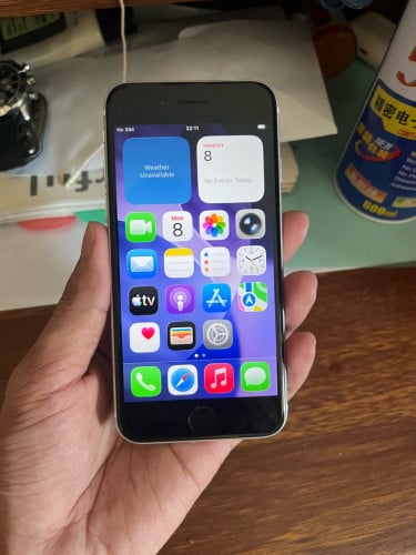 iPhone SE2 64Gសាណុំ zin allអត់ជាប់ លក់📥🥰