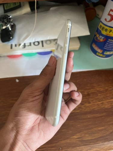 iPhone SE2 64Gសាណុំ zin allអត់ជាប់ លក់📥🥰