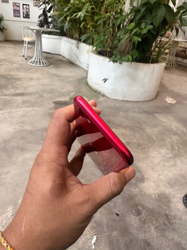iPhone se3 99% លក់99$
