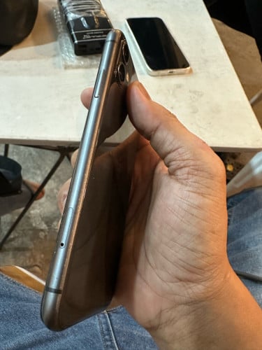 iphone11 128g អេក្រង់ហ្សីន