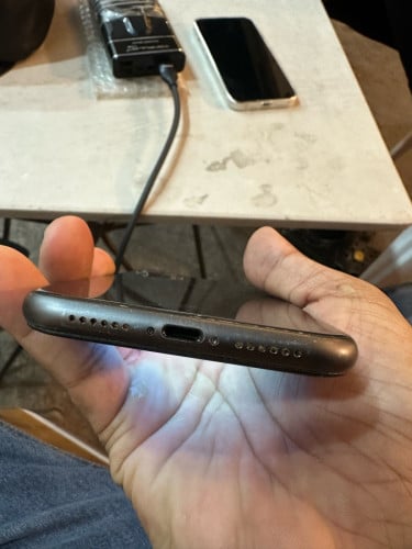 iphone11 128g អេក្រង់ហ្សីន