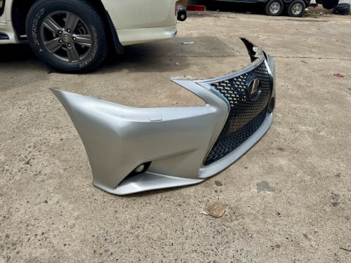 IS 250 front bumper upgrade 95% new