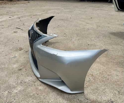 IS 250 front bumper upgrade 95% new