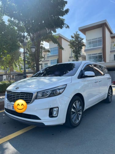 Kia carnival 2015 ម៉ាស៊ូតលក់