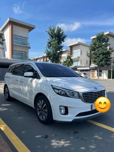 Kia carnival 2015 ម៉ាស៊ូតលក់
